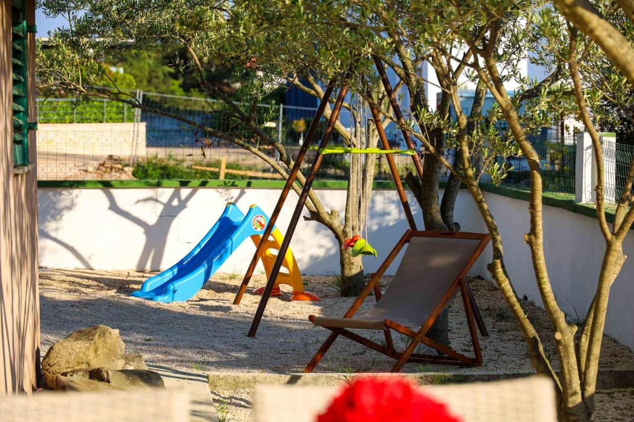 The Florens Residence Near The Beach With The Pool, Bbq And Kids Playground, Zadar Diklo Exteriér fotografie